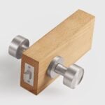 LUNO Pomello per porta in ottone massiccio