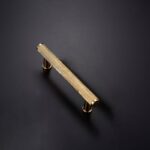 Manijas de latón moleteadas LUX