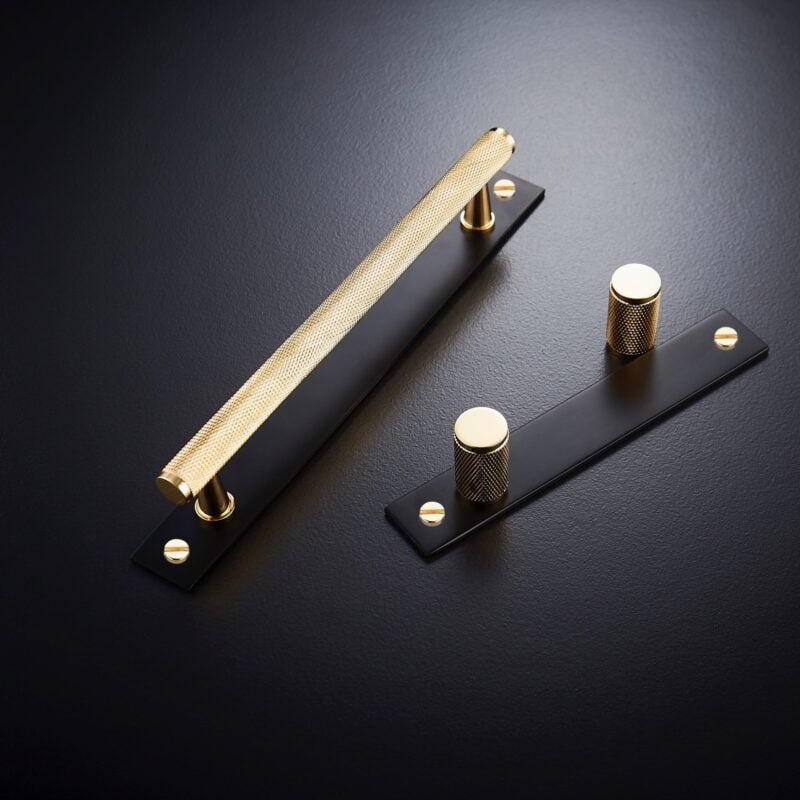 LUX Knurled Handle with Plate