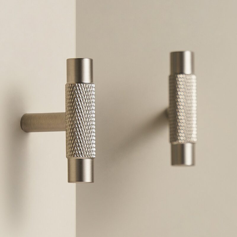 Barre a T in ottone zigrinato MANHATTAN