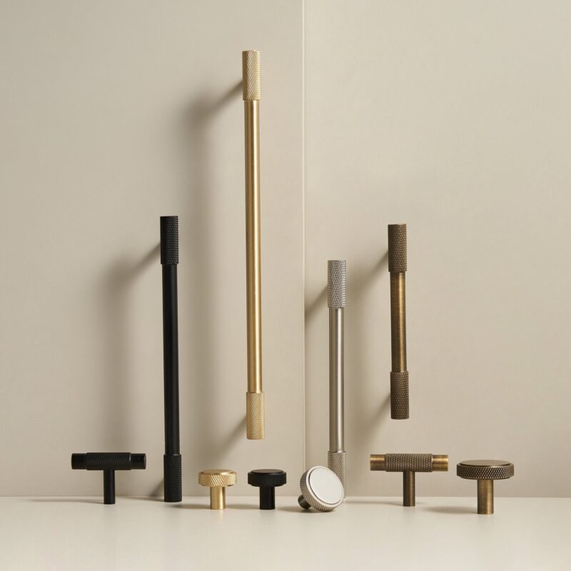 Barre a T in ottone zigrinato MANHATTAN