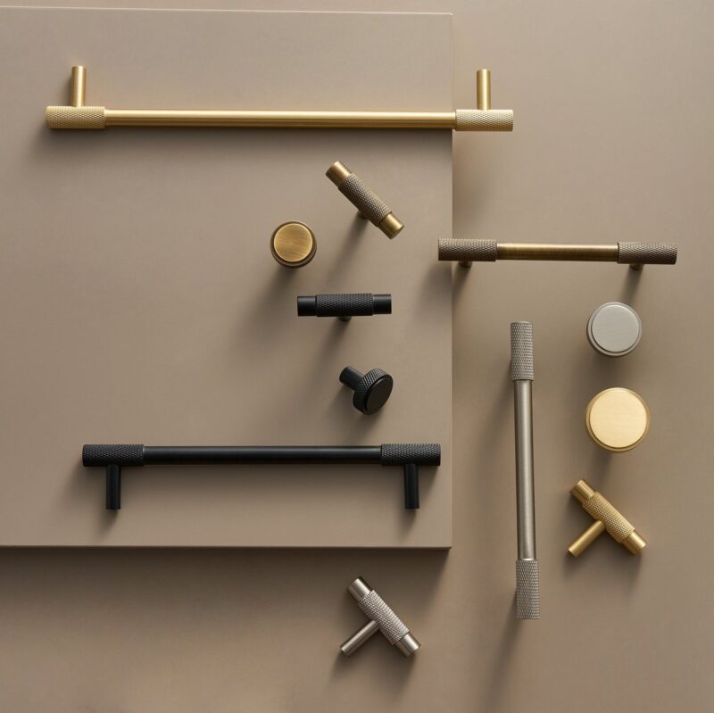 Barre a T in ottone zigrinato MANHATTAN