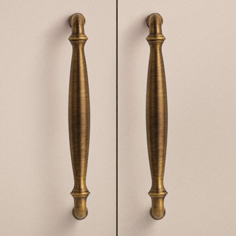 Maniglia MARA in ottone massiccio