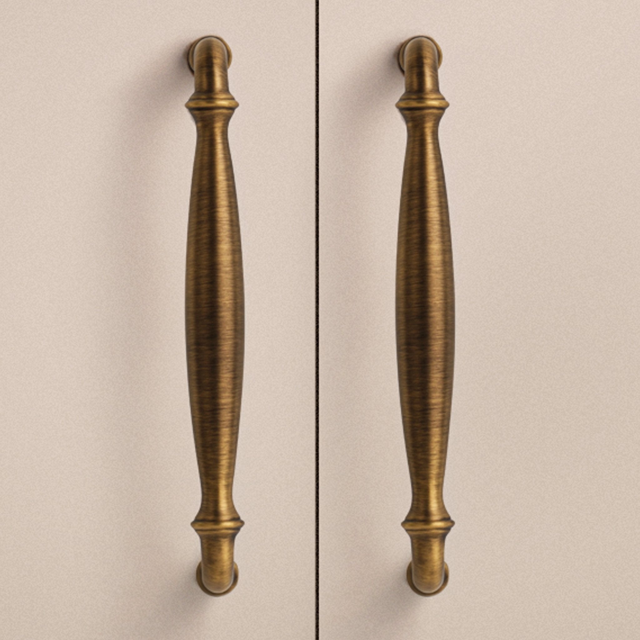 Maniglia MARA in ottone massiccio