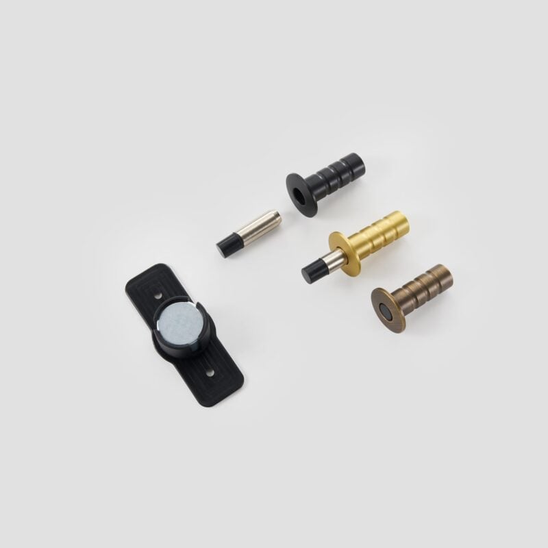 Fermaporta magnetico NEMA in ottone (polvere senza zoccolo)