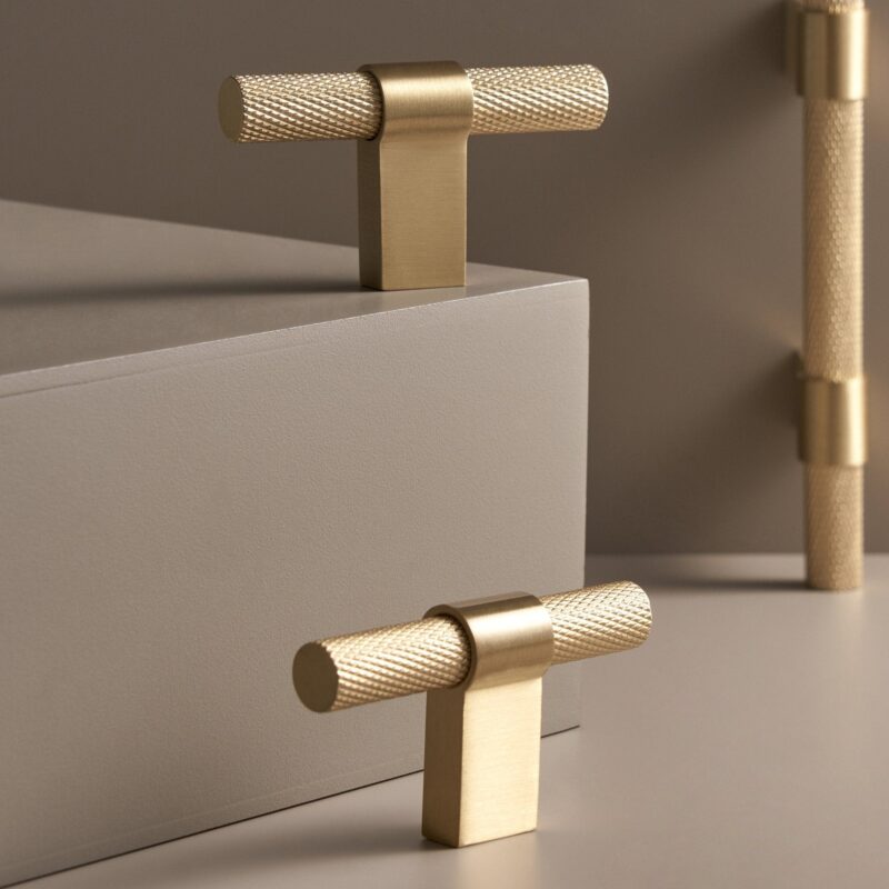 Barre en T NOVA en laiton massif