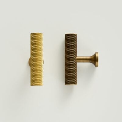 OSLO Knurled Brass T-Bar
