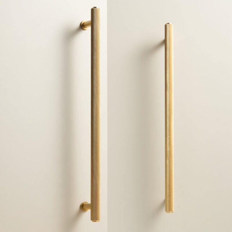 Maniglie zigrinate in ottone massiccio PLAKA