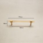 Acrylique PUR et poignées en laiton