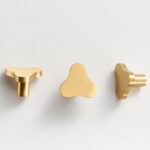 REO-Knauf aus massivem Messing