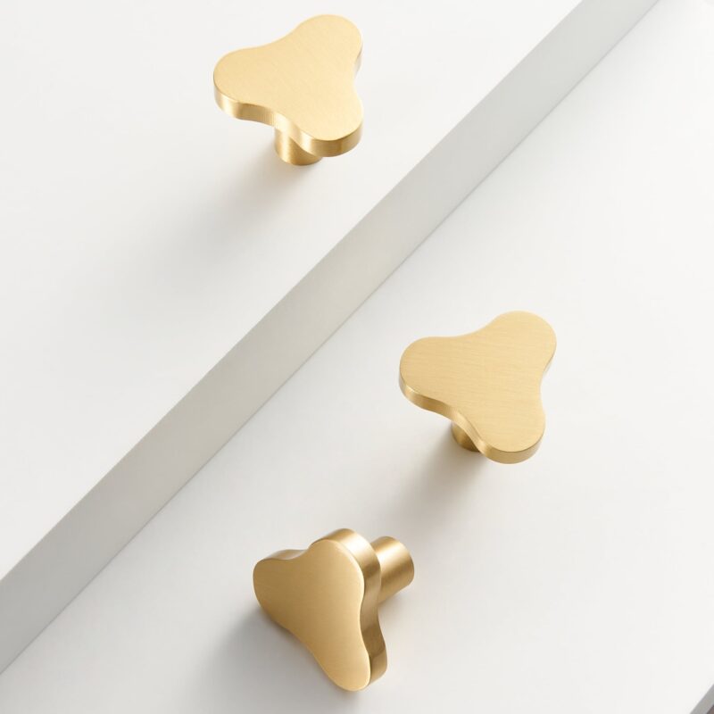 REO-Knauf aus massivem Messing