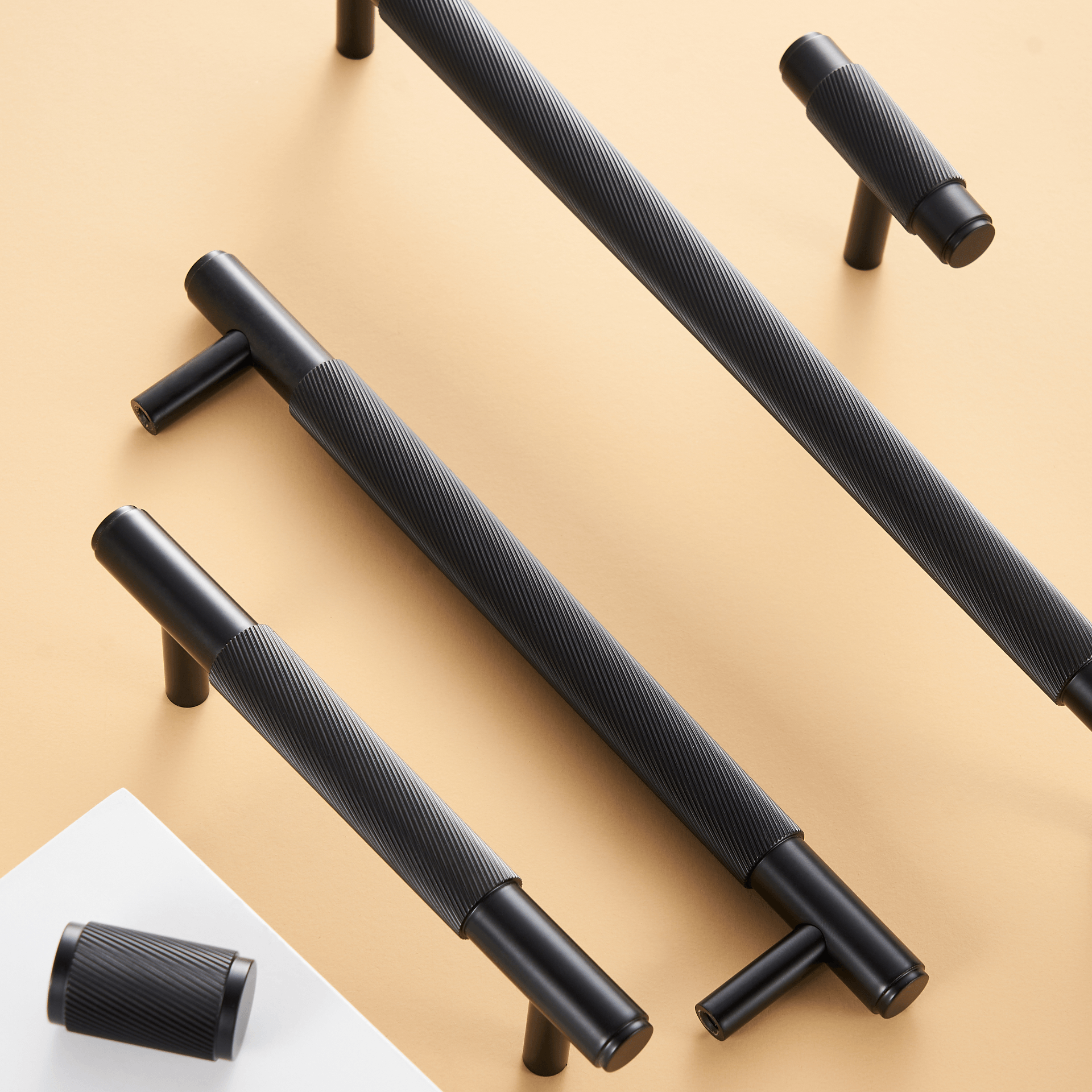 SAINZ Tiradores de latón macizo