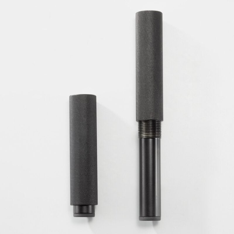 Pieds de meuble moletés en laiton massif STEN 8 Pieds de meuble moletés en laiton massif STEN