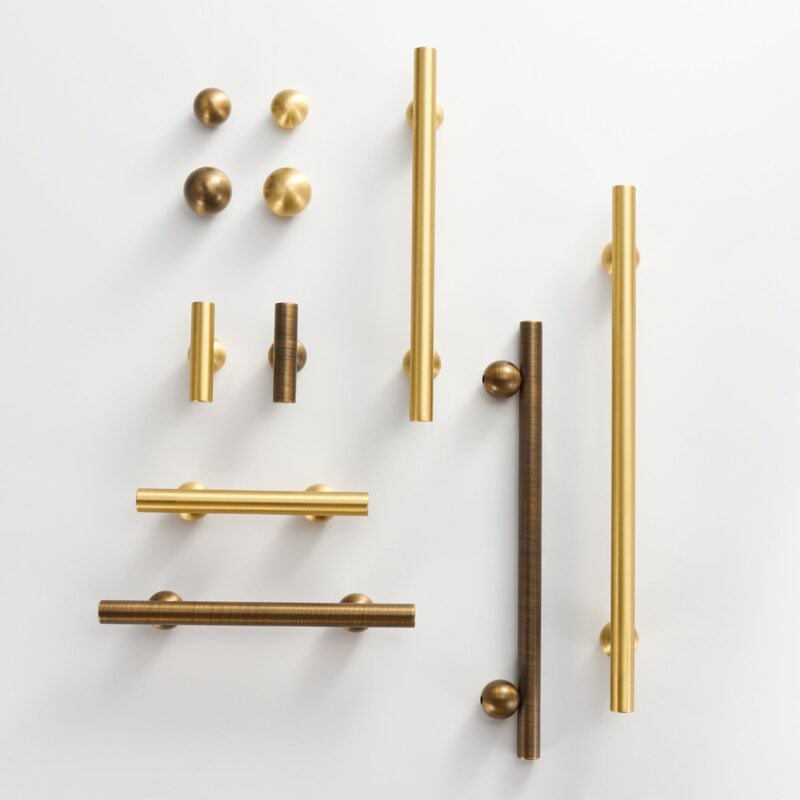 Maniglie in ottone massiccio TANGENT