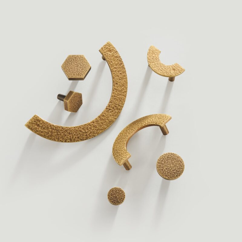 Pomelli in ottone martellato VEDA