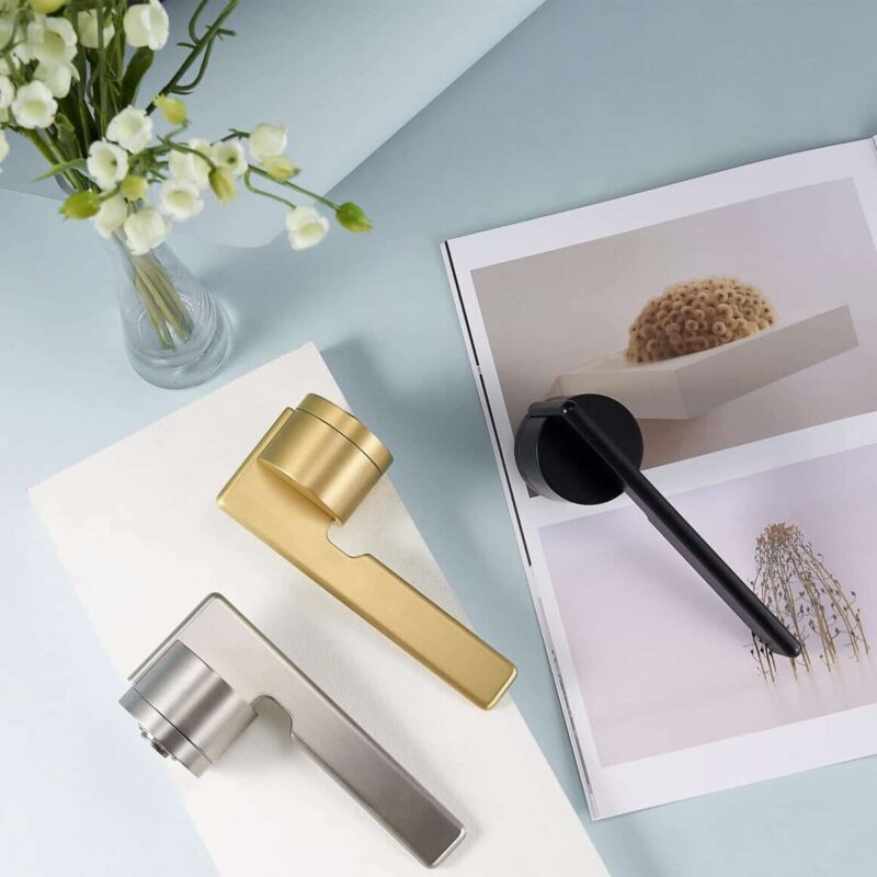 VERTO Ensemble de poignée de porte et de serrure à levier en laiton massif